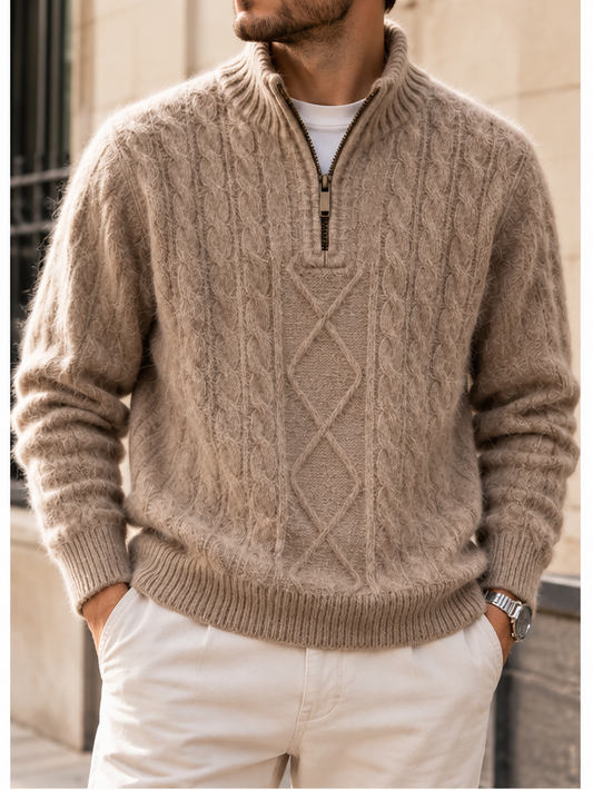 Henrik Herrenpullover mit Zopfmuster und Stehkragen in Taupe
