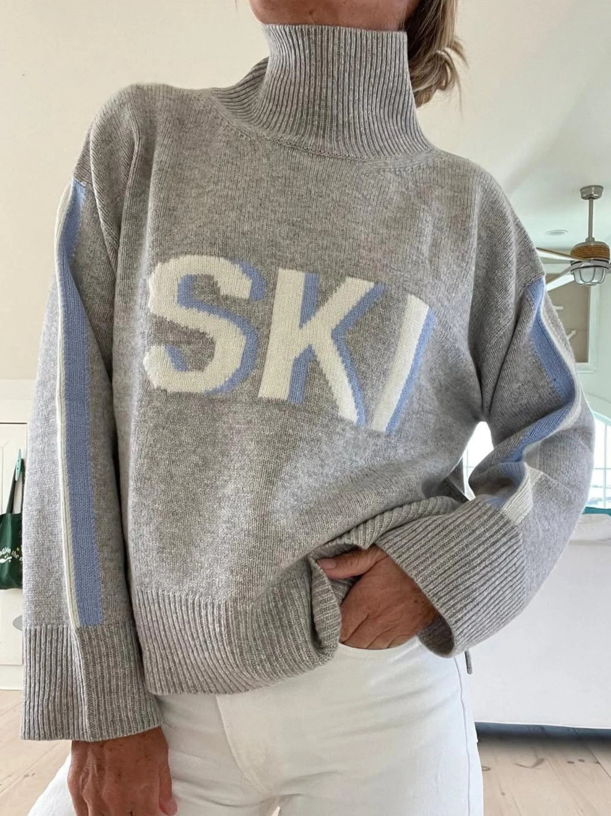 Corinne | Cosy Turtleneck Ski Sweater